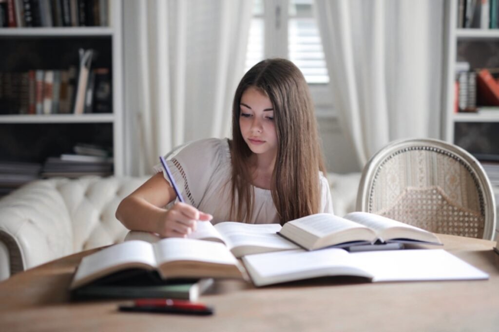 Best LSAT Prep Guide Courses with Practice Tests and Mock Exams